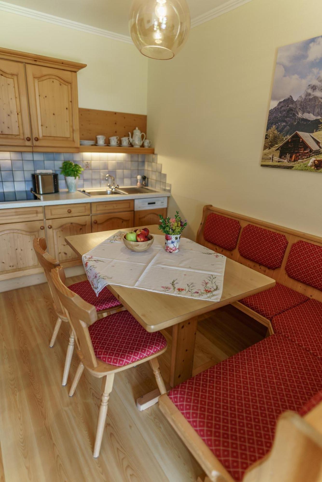 Landhaus Birgbichler - Apartments In Ramsau Am Dachstein - Inklusive Sommercard! Exterior photo