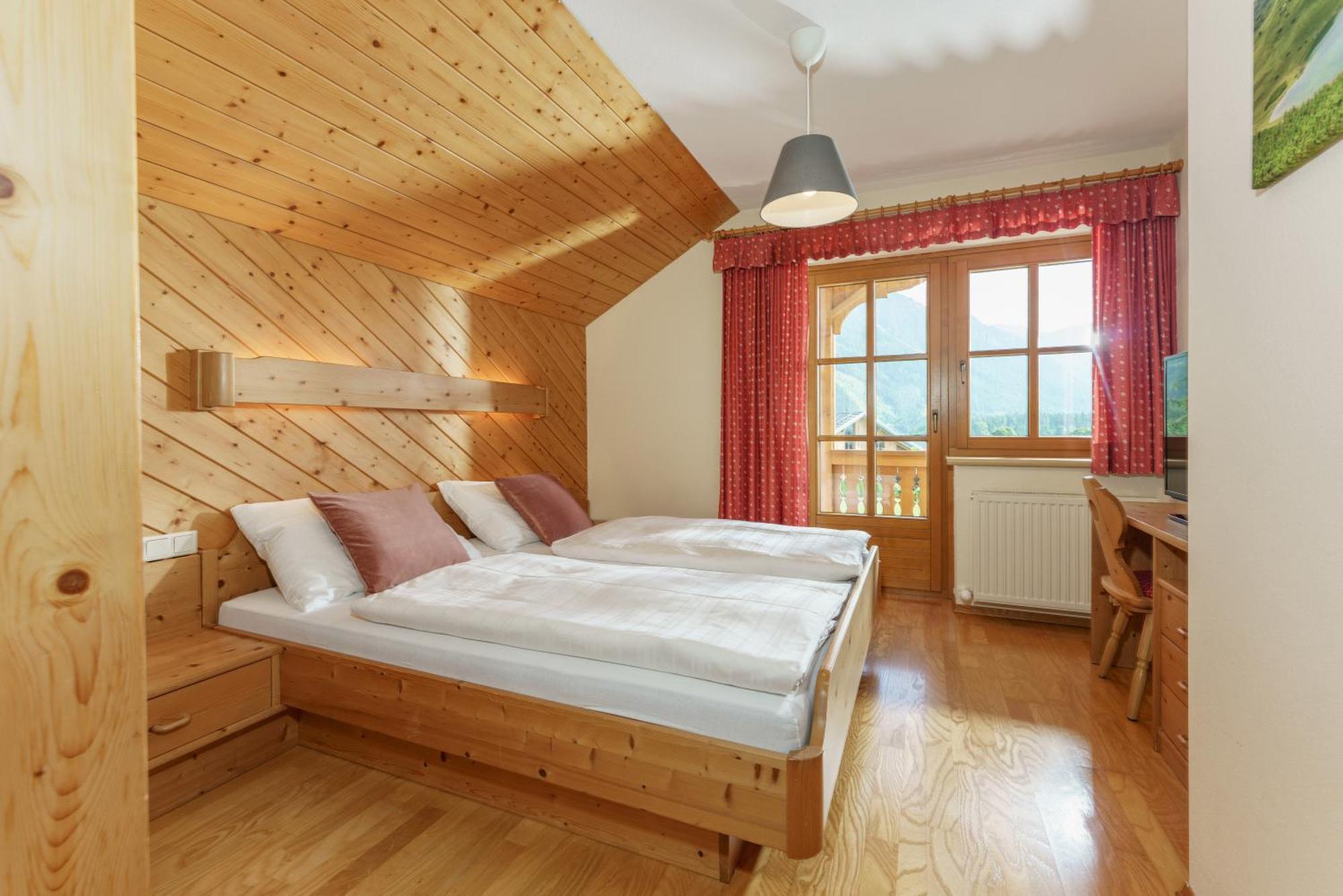 Landhaus Birgbichler - Apartments In Ramsau Am Dachstein - Inklusive Sommercard! Exterior photo